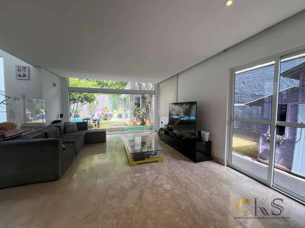 Casa, 3 quartos, 351 m² - Foto 11