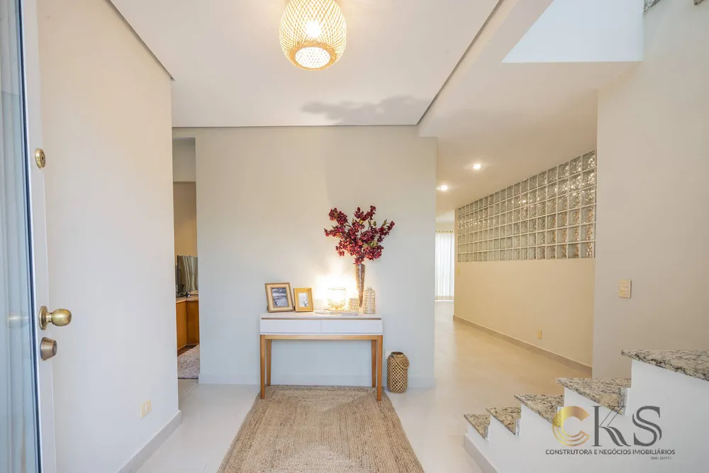 Casa, 4 quartos, 325 m² - Foto 1