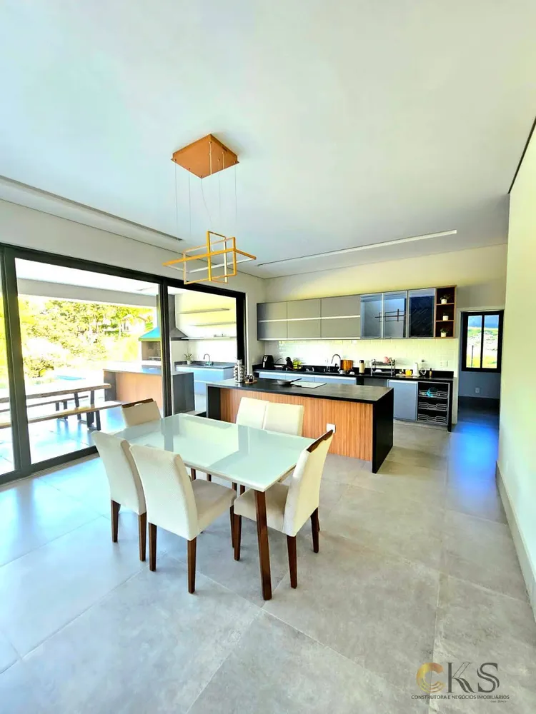 Casa, 4 quartos, 350 m² - Foto 9