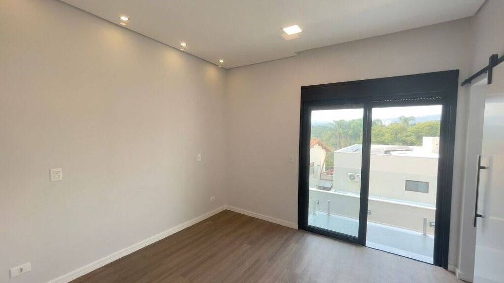 Casa, 3 quartos, 310 m² - Foto 2