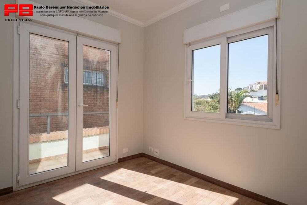 Casa à venda e aluguel com 3 quartos, 259m² - Foto 3