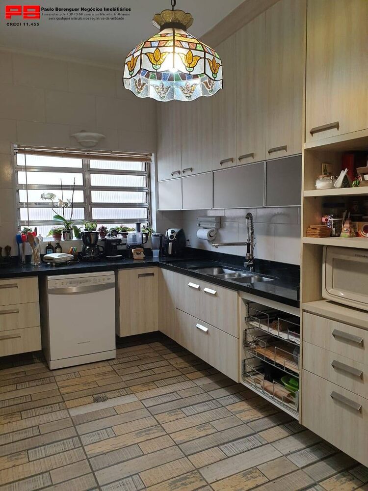 Casa, 4 quartos, 148 m² - Foto 1