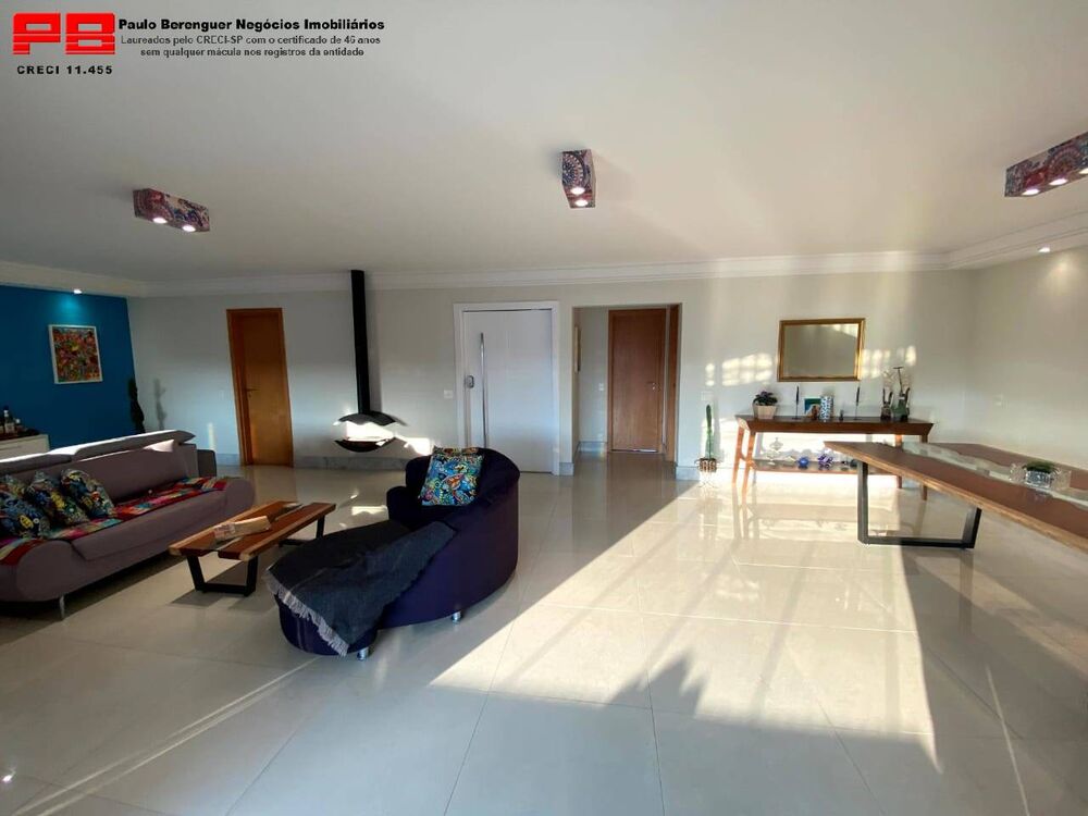 Apartamento, 3 quartos, 213 m² - Foto 1