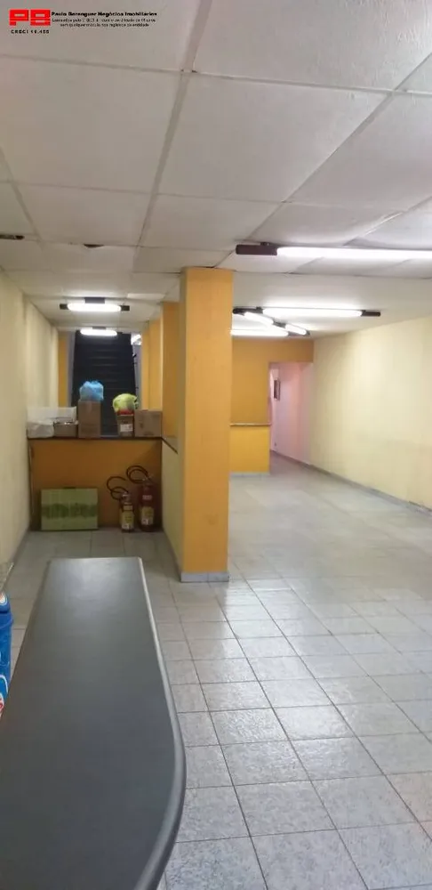 Sala-Conjunto, 210 m² - Foto 1