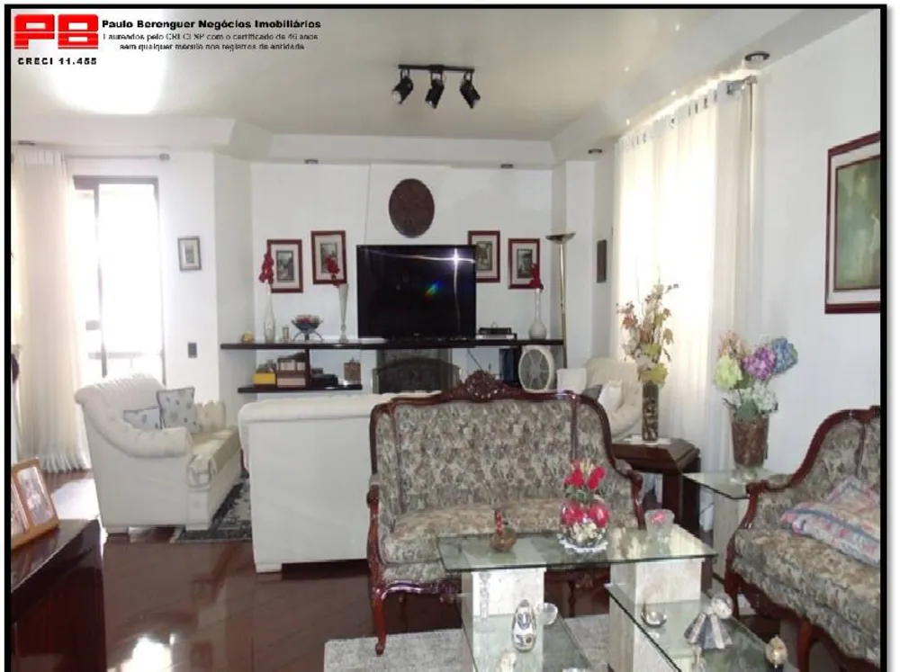 Apartamento, 3 quartos, 241 m² - Foto 1