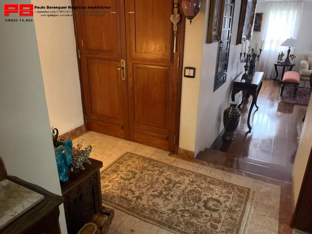 Apartamento à venda com 4 quartos, 222m² - Foto 2