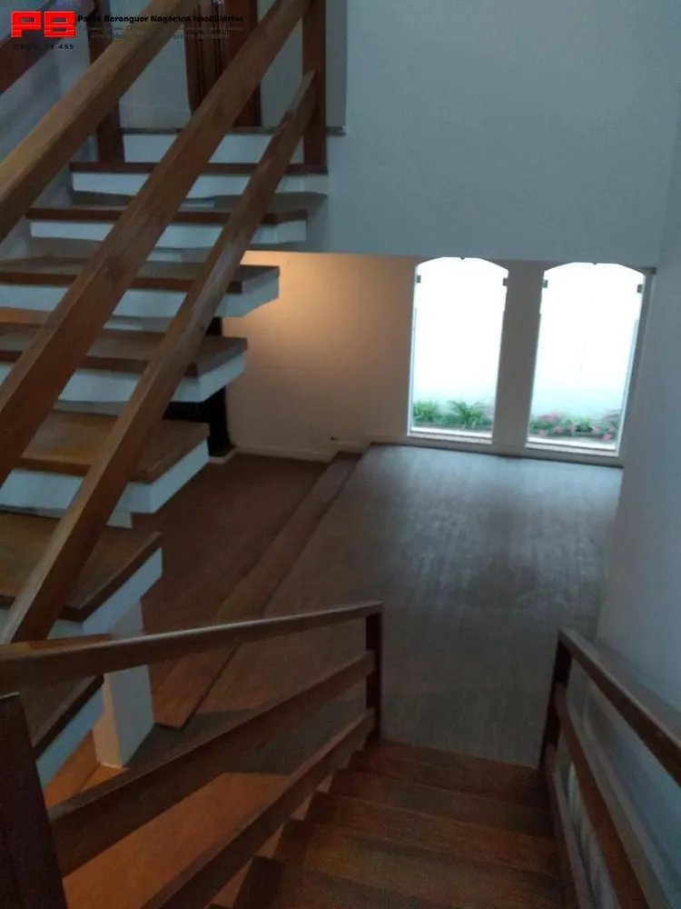 Casa, 4 quartos, 252 m² - Foto 1