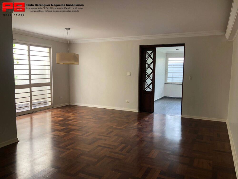 Casa, 3 quartos, 200 m² - Foto 1
