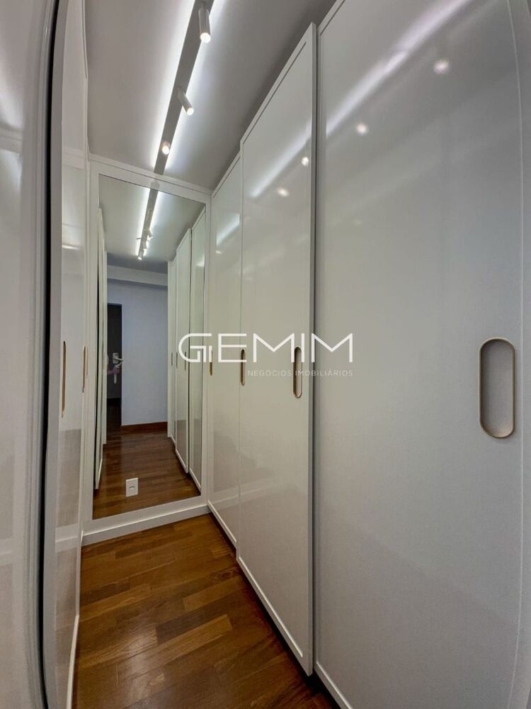 Apartamento, 3 quartos, 197 m² - Foto 2