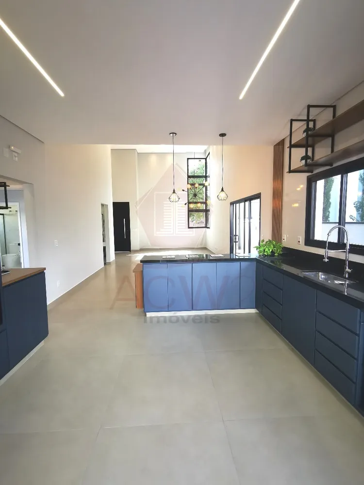Casa, 3 quartos, 245 m² - Foto 2
