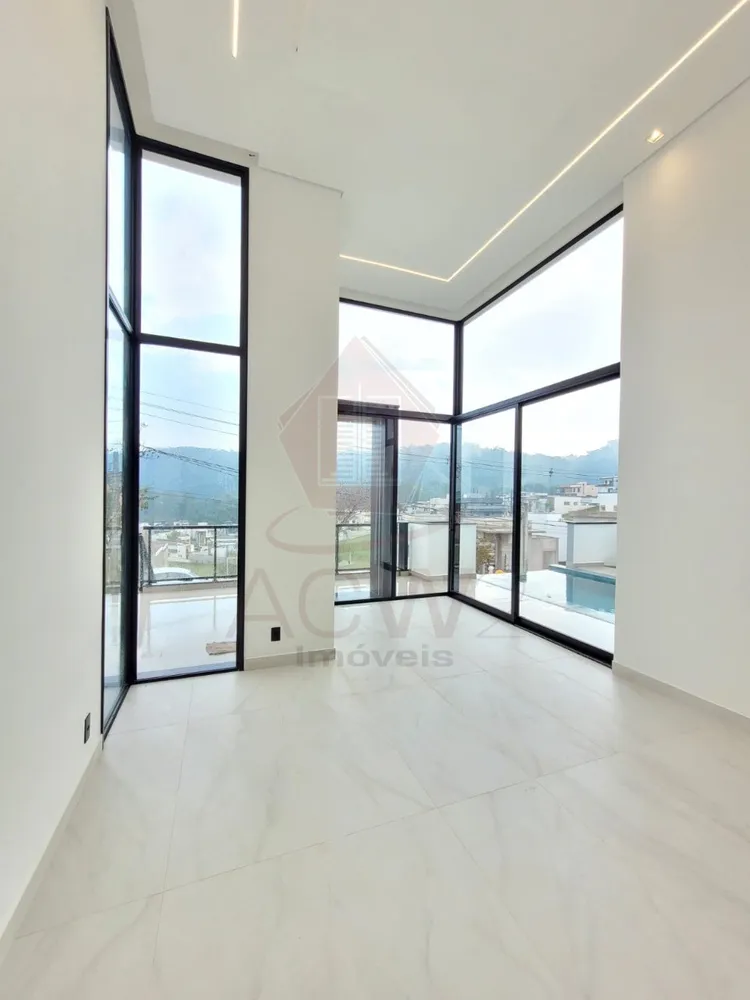 Casa, 3 quartos, 245 m² - Foto 9
