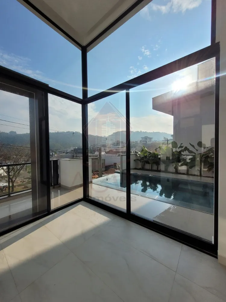 Casa, 3 quartos, 245 m² - Foto 4