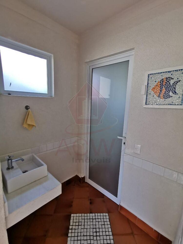 Casa à venda e aluguel com 4 quartos, 200m² - Foto 1
