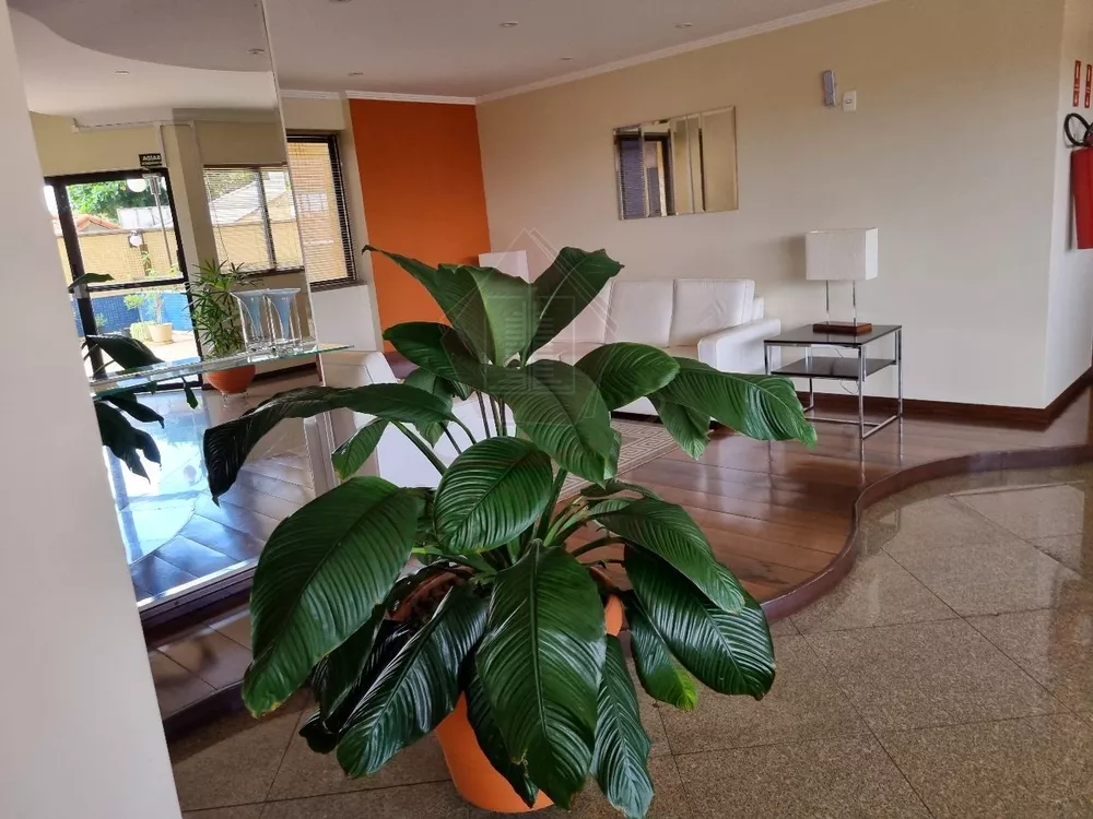 Apartamento à venda com 3 quartos, 135m² - Foto 2