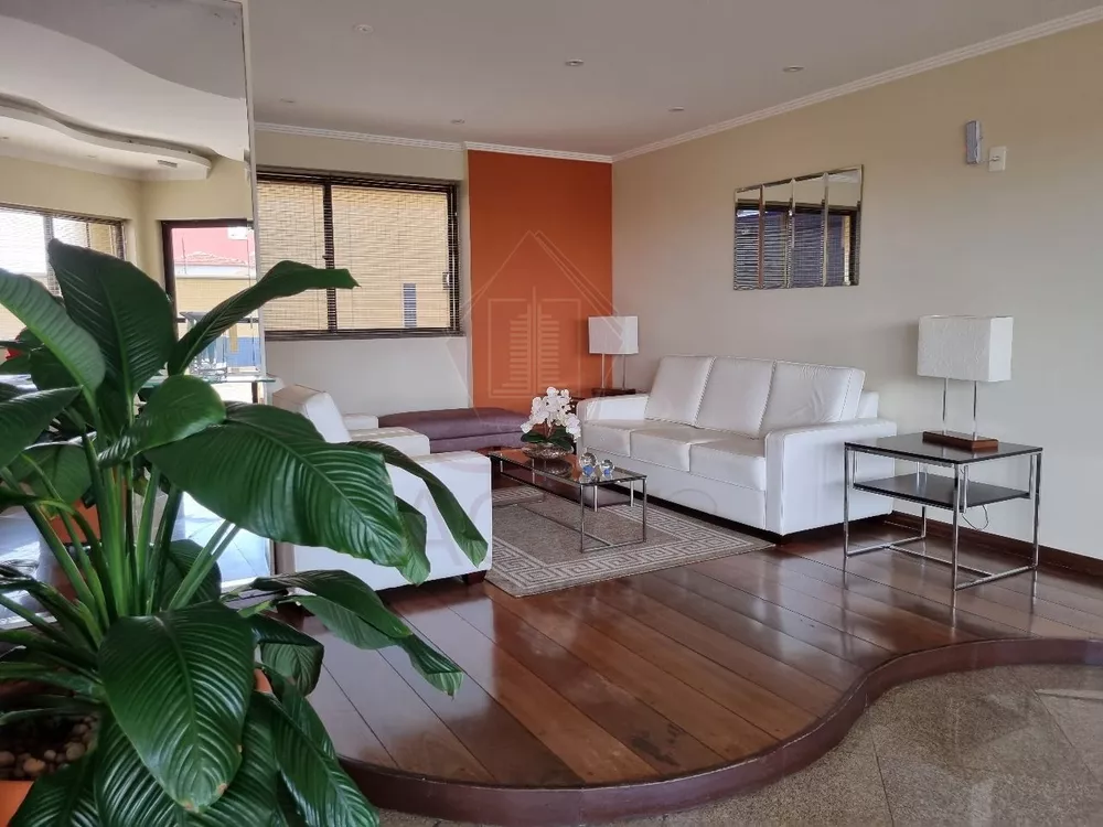 Apartamento à venda com 3 quartos, 135m² - Foto 1