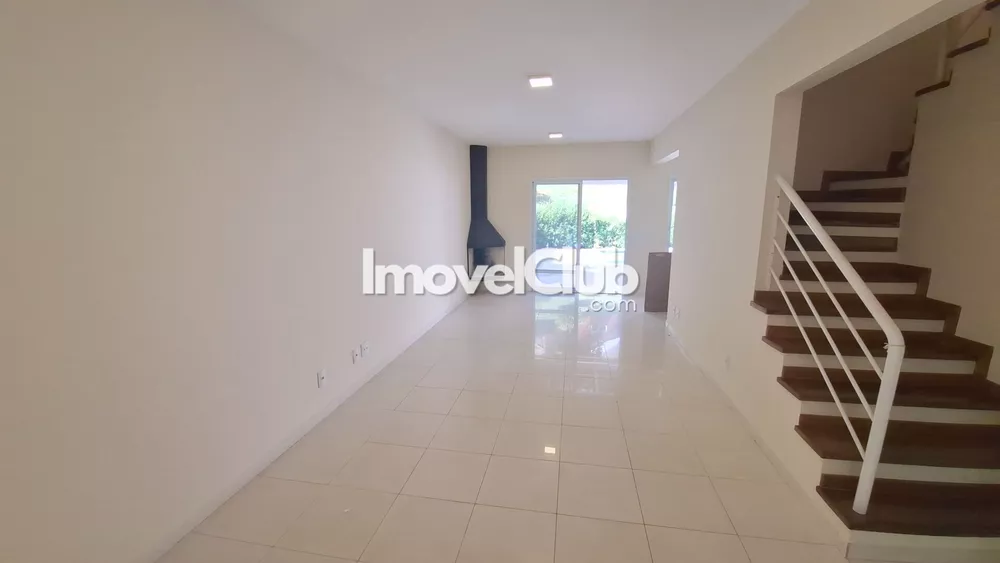 Casa de Condomínio para alugar com 2 quartos, 168m² - Foto 2