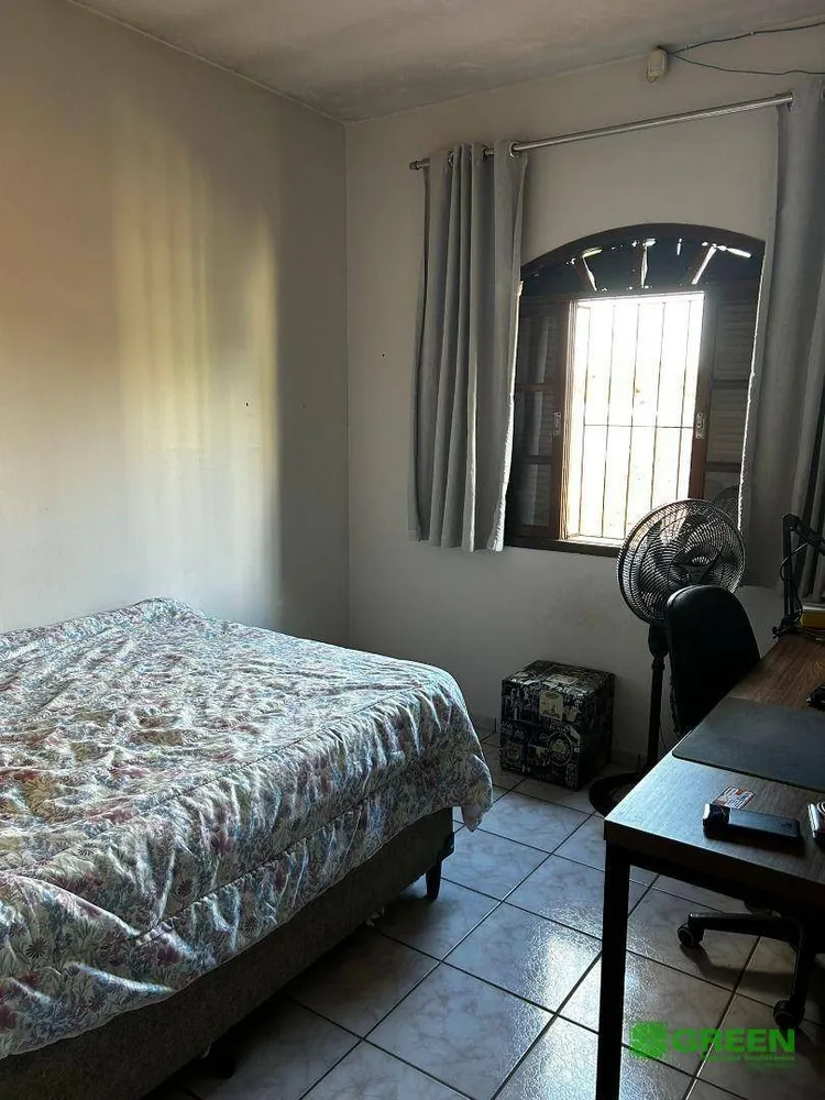 Casa, 4 quartos, 155 m² - Foto 1