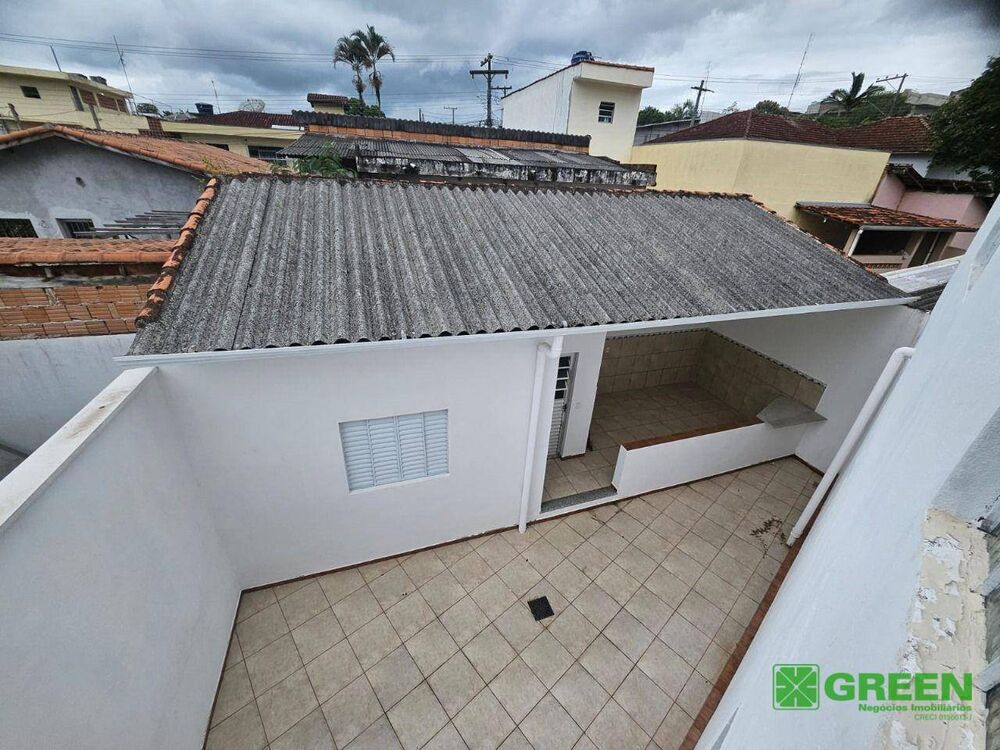 Sobrado à venda com 2 quartos, 214m² - Foto 5