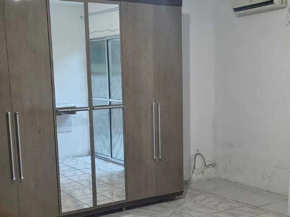Casa, 4 quartos, 271 m² - Foto 2