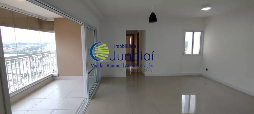 Apartamento para alugar com 3 quartos, 101m² - Foto 2