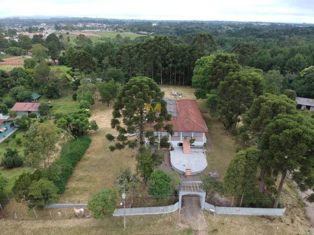 Chácara à venda com 3 quartos, 407m² - Foto 1