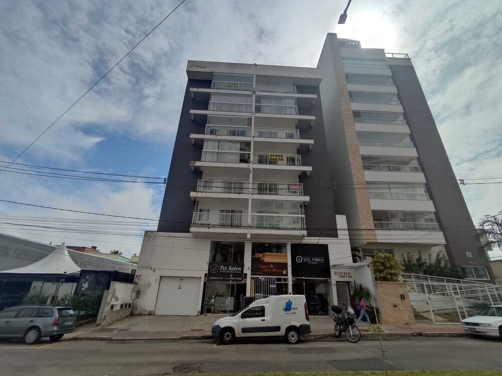 Apartamento à venda com 2 quartos, 80m² - Foto 1