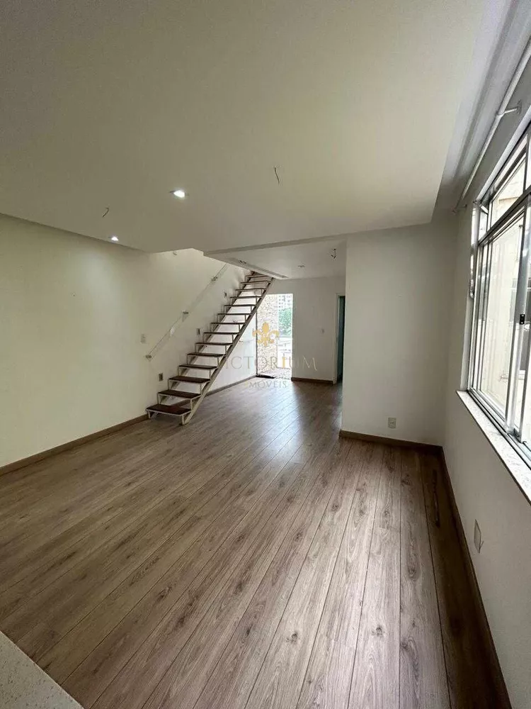 Cobertura à venda com 3 quartos, 177m² - Foto 2