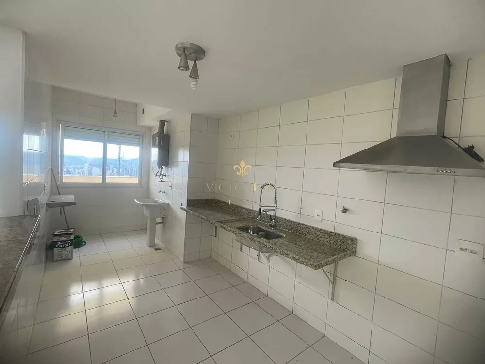 Cobertura à venda com 2 quartos, 180m² - Foto 2