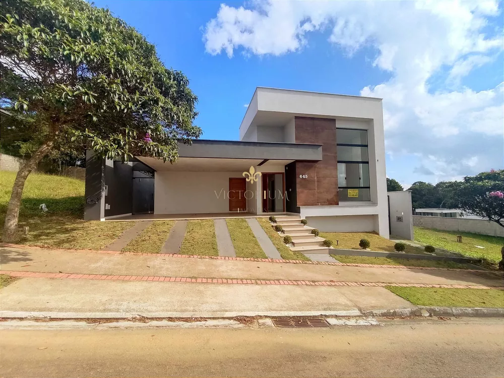 Casa de Condomínio à venda com 3 quartos, 212m² - Foto 1