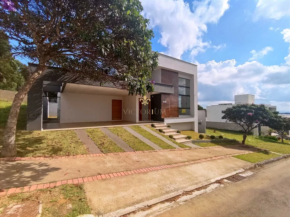 Casa de Condomínio à venda com 3 quartos, 212m² - Foto 2