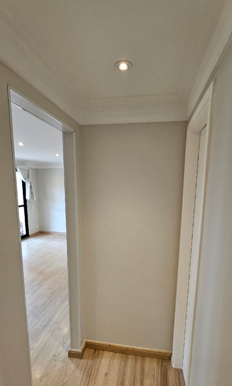 Apartamento à venda com 2 quartos, 103m² - Foto 2