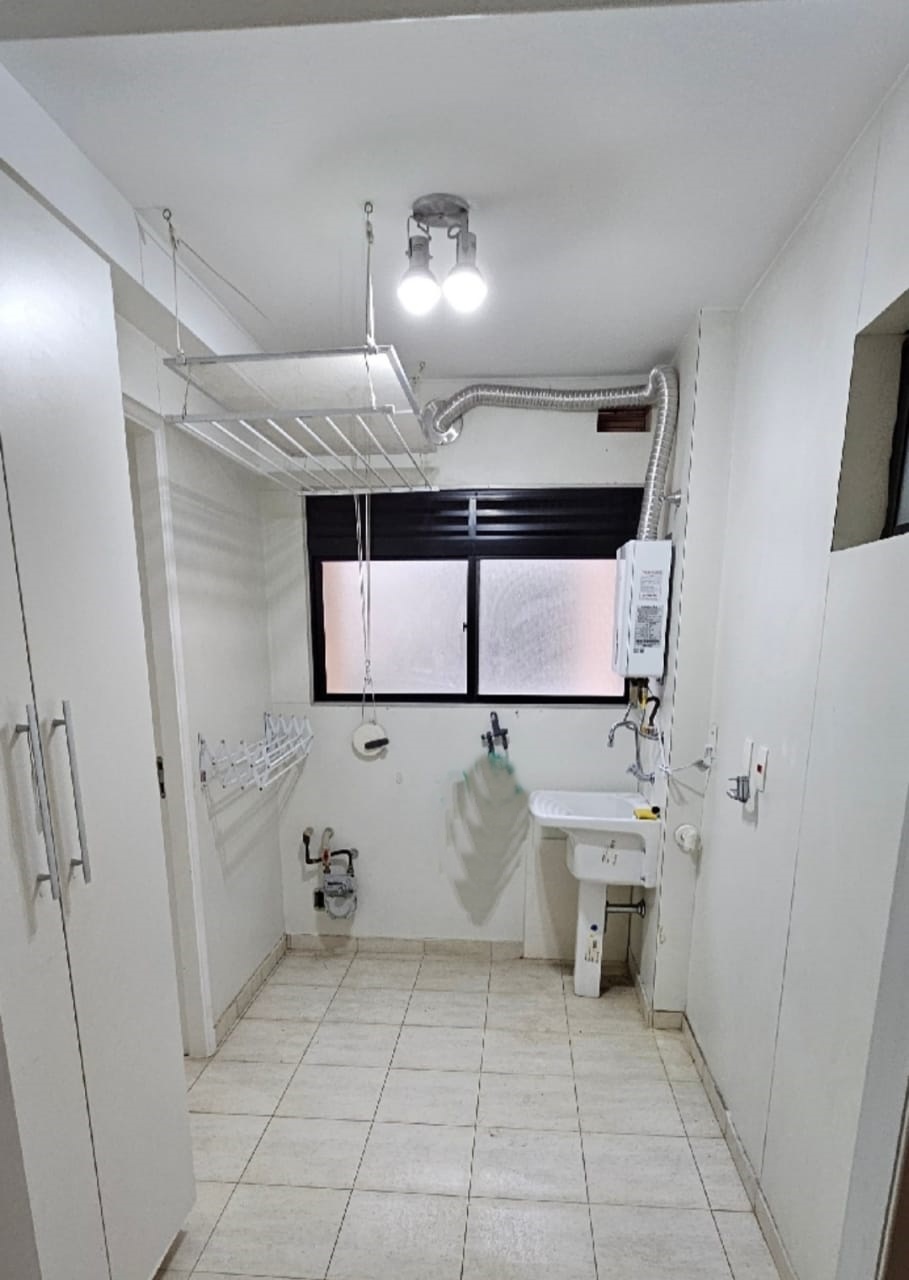 Apartamento à venda com 2 quartos, 103m² - Foto 3