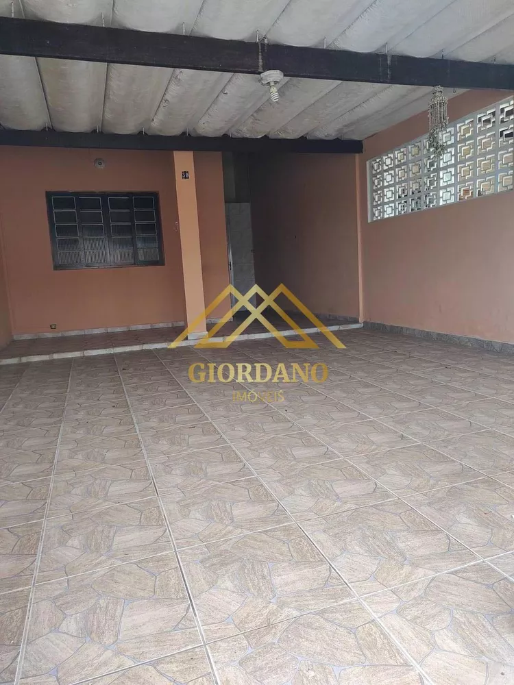 Casa à venda com 2 quartos, 80m² - Foto 2