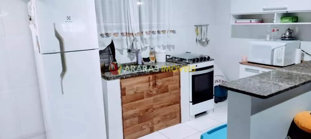 Casa à venda com 1 quarto, 80m² - Foto 3