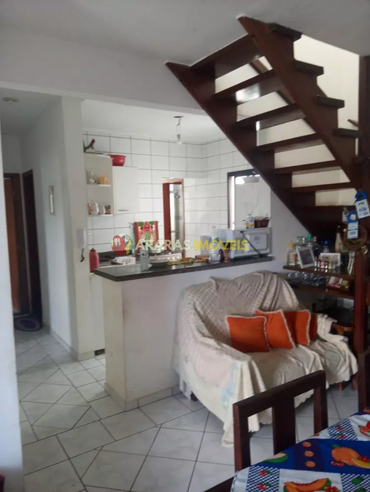 Cobertura à venda com 4 quartos, 161m² - Foto 1