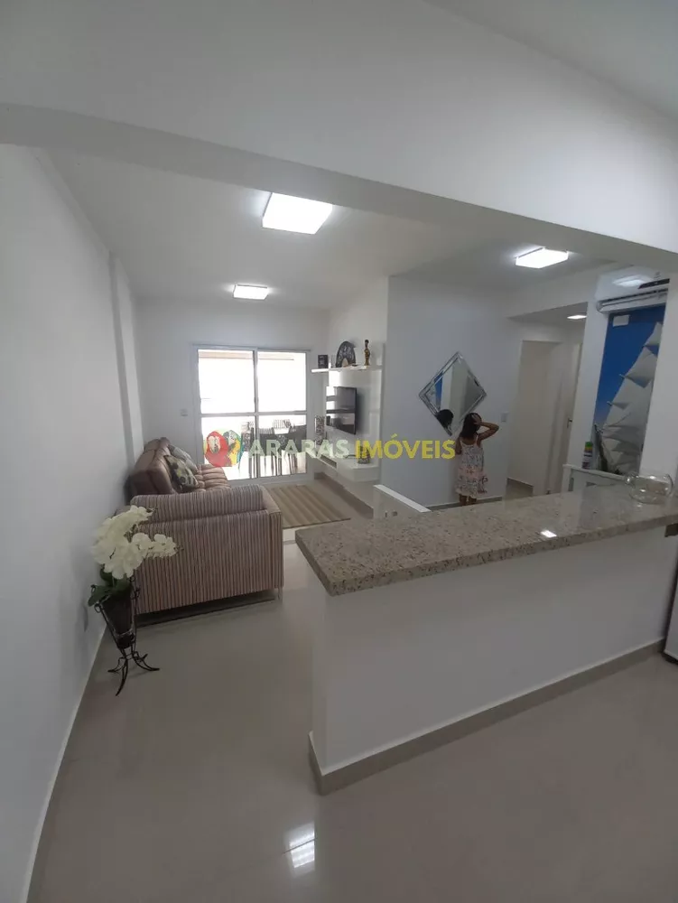 Apartamento à venda com 2 quartos, 75m² - Foto 3