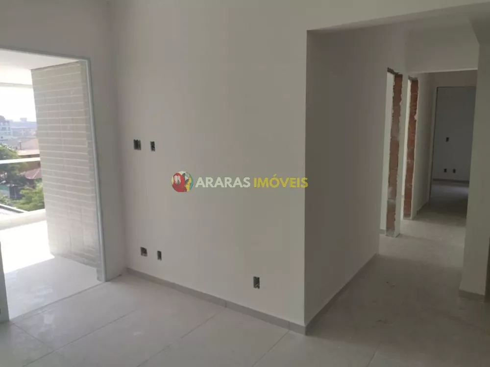 Apartamento à venda com 3 quartos, 85m² - Foto 1