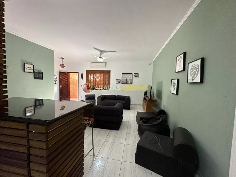 Casa à venda com 2 quartos, 350m² - Foto 2