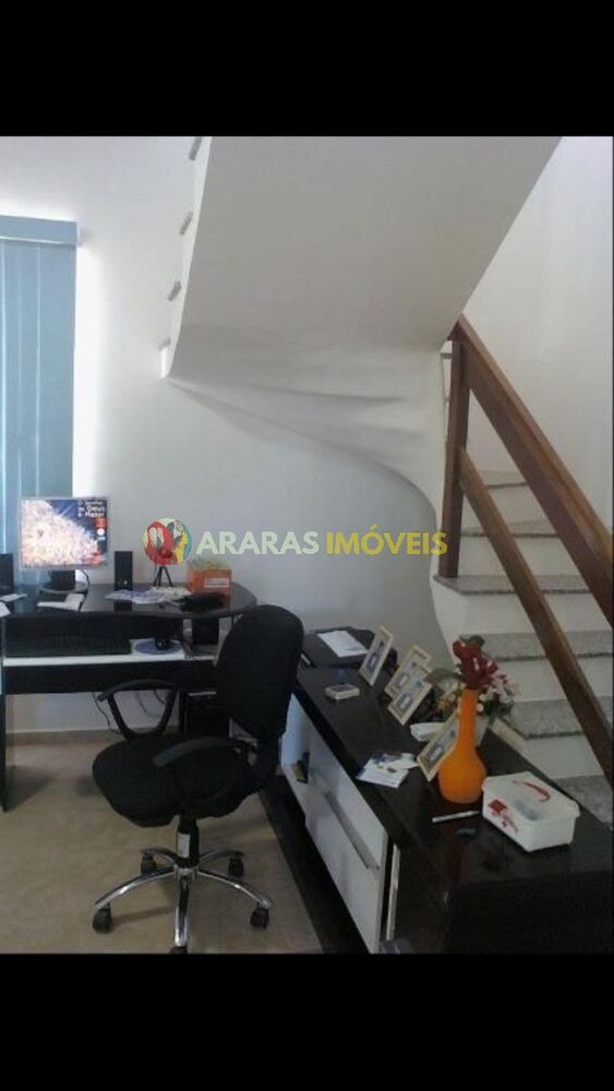 Casa à venda com 3 quartos, 88m² - Foto 2
