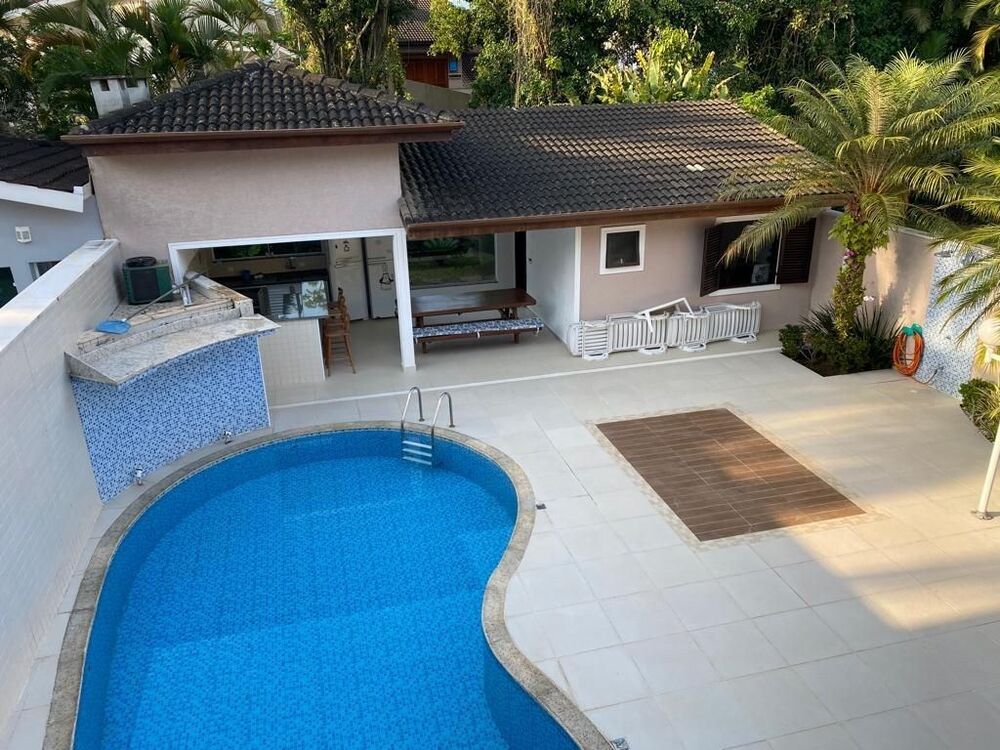 Casa à venda com 6 quartos, 456m² - Foto 2