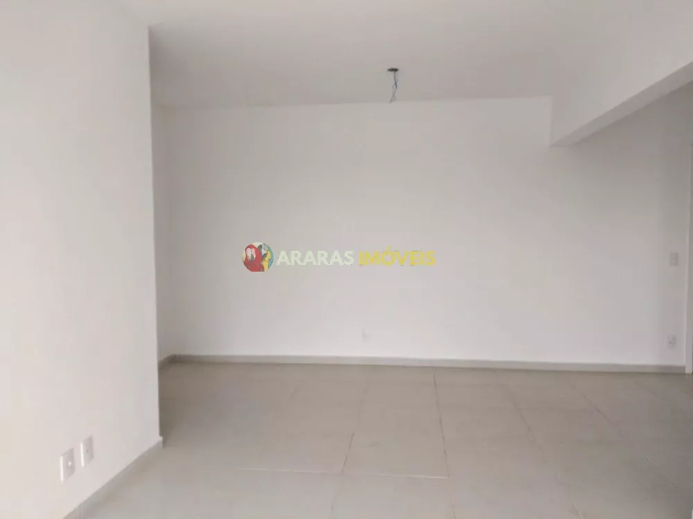 Apartamento à venda com 2 quartos, 65m² - Foto 4