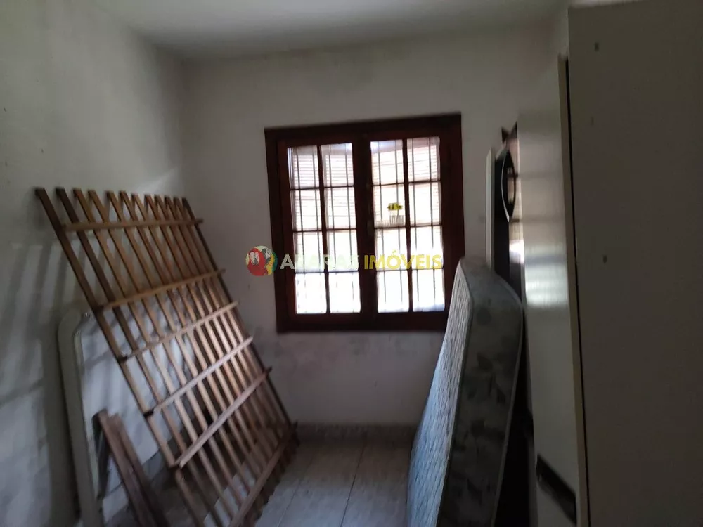 Casa à venda com 4 quartos, 450m² - Foto 3