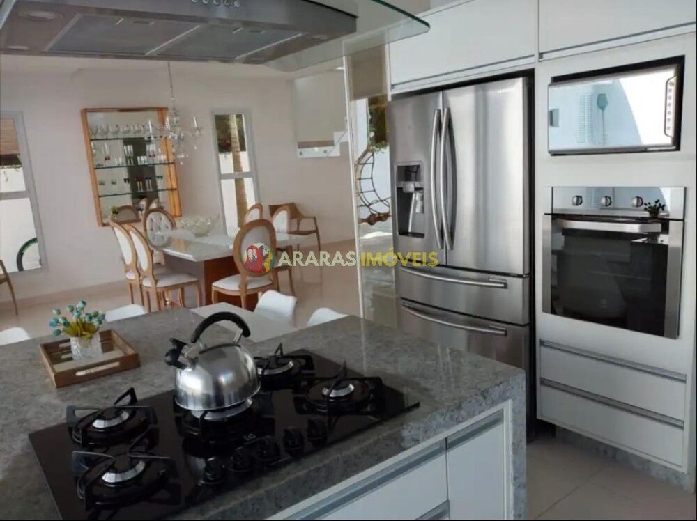 Casa à venda com 5 quartos, 381m² - Foto 12