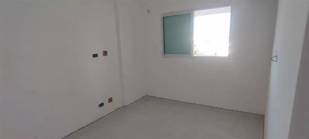 Apartamento à venda com 2 quartos, 66m² - Foto 2