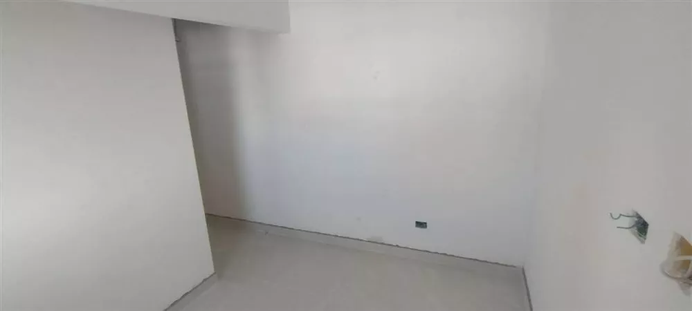 Apartamento à venda com 2 quartos, 66m² - Foto 4