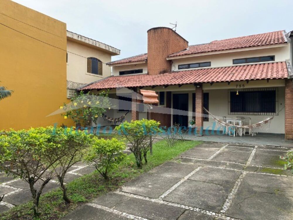 Casa, 4 quartos, 180 m² - Foto 2
