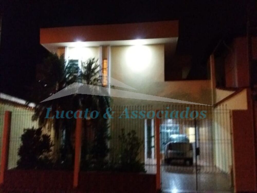 Casa, 4 quartos, 273 m² - Foto 2