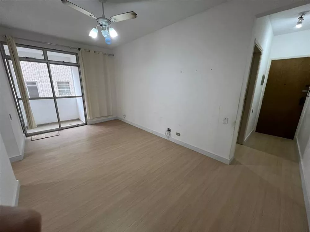 Apartamento à venda com 2 quartos, 67m² - Foto 3