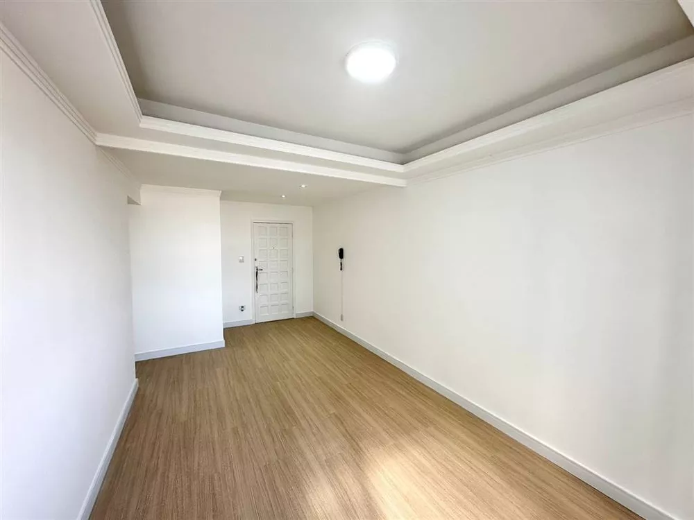 Apartamento à venda com 2 quartos, 73m² - Foto 2