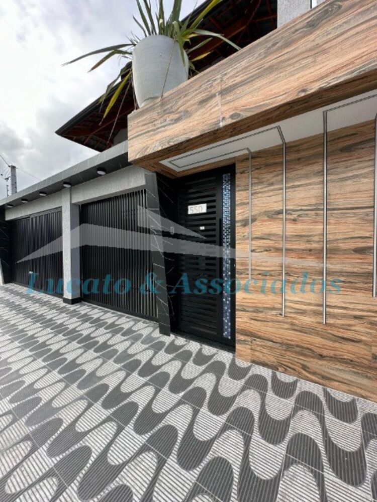 Casa à venda com 2 quartos, 54m² - Foto 1